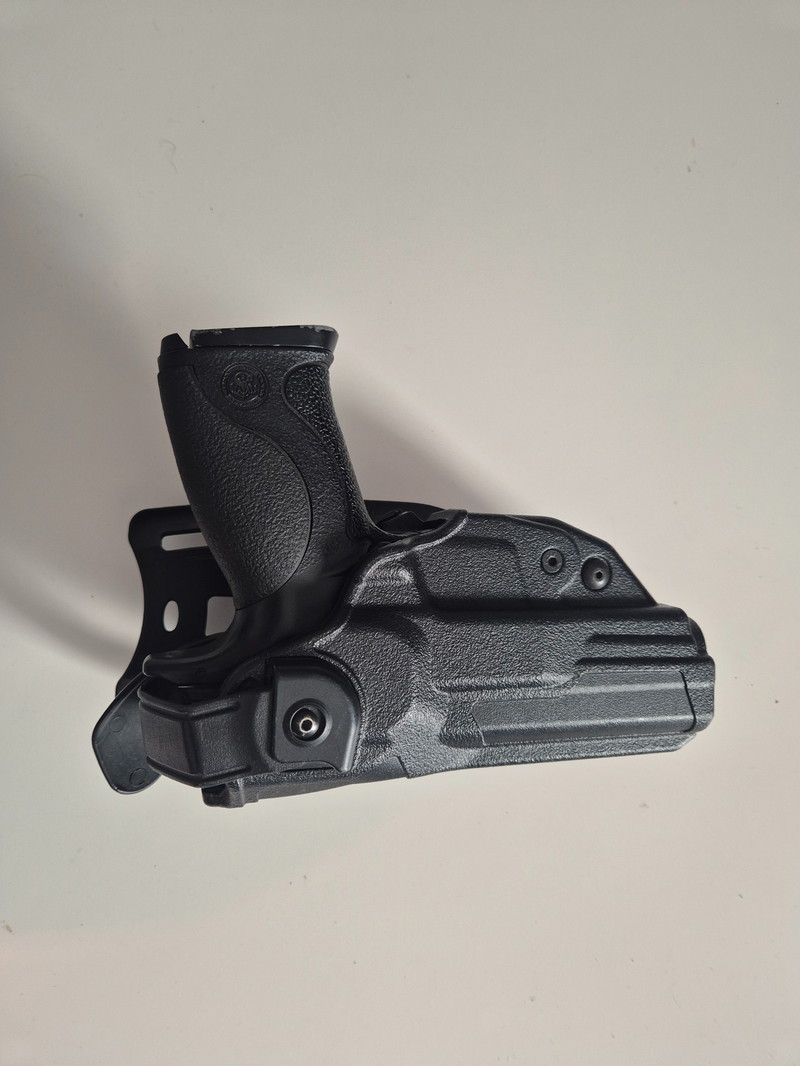 Afbeelding 1 van M&P9 pistol + real steel holster