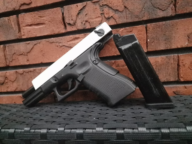 Afbeelding 1 van WE glock 18c wit