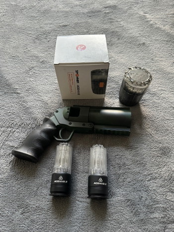 Image 2 for Grenade Launcher met granaten en speedloader