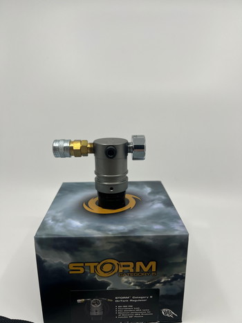 Imagen 3 de Storm cat5 regulator met slang