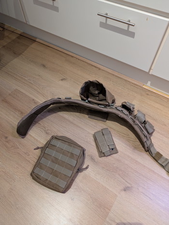 Afbeelding 3 van Invader Gear Tactical Vest en Tactical Belt