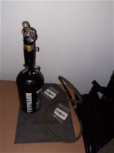 Afbeelding van tippman hpa fles  regulator slang en 2 hpa taps voor tm