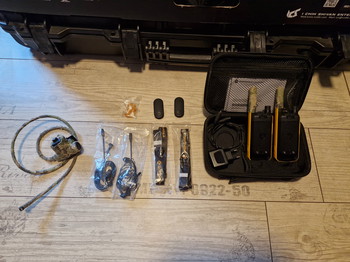 Bild 2 für Motorola TLKR-T82 Extreme (Twin Pack) met 1 bijpassende Z-Tactical PTT.