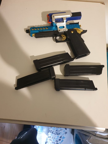 Image 2 for Hi capa met 4 mags + (adapter meerprijs)