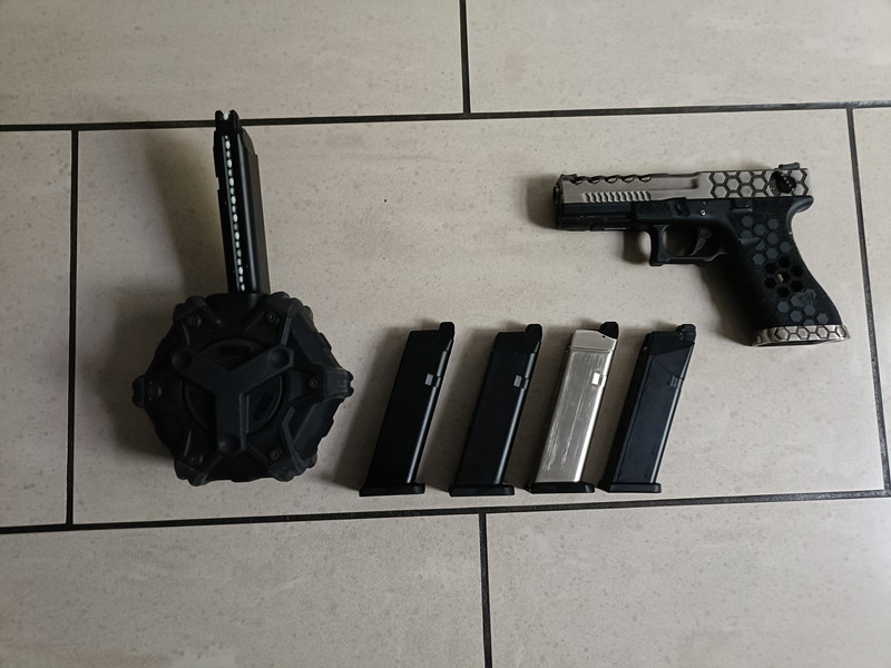 Afbeelding 1 van Aw costum glock vx0210