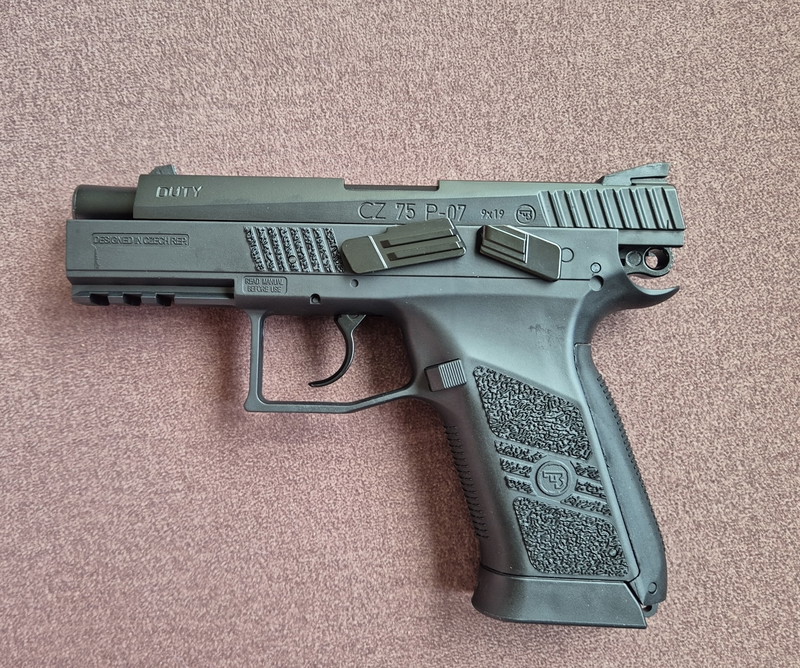 Imagen 1 de CZ P-07