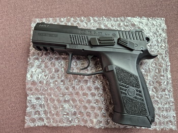 Imagen 2 de CZ P-07