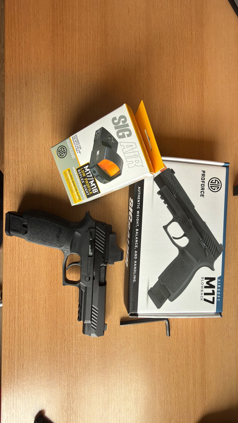 Image 1 pour Sig Sauer M17 P320 inclusief Sig Air red dot