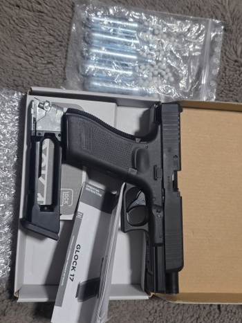 Image 4 for Umarex Glock 17 Gen5 MOS CO2 Wie neu Magazin undicht