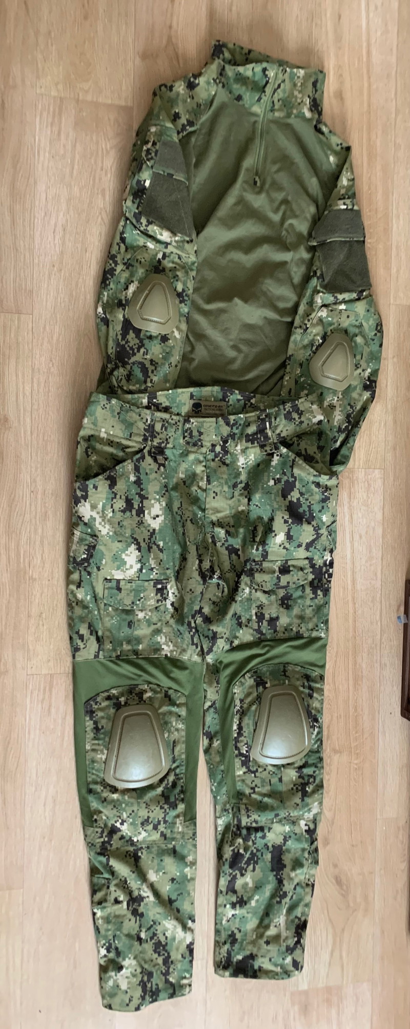 Image 1 for Camo navy steal, ensemble haut et bas Emerson
