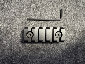 Imagen para M-LOK Picatinny Rail 6 cm (20 mm)