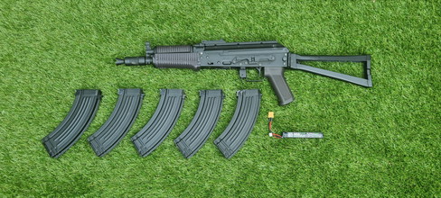 Bild für AKS-74U full metal + 5 midcaps