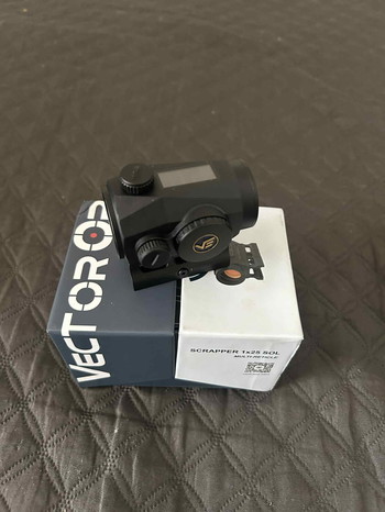 Image 2 for Vector Optics Scrapper 1x25 Solar Power Multi Reticle