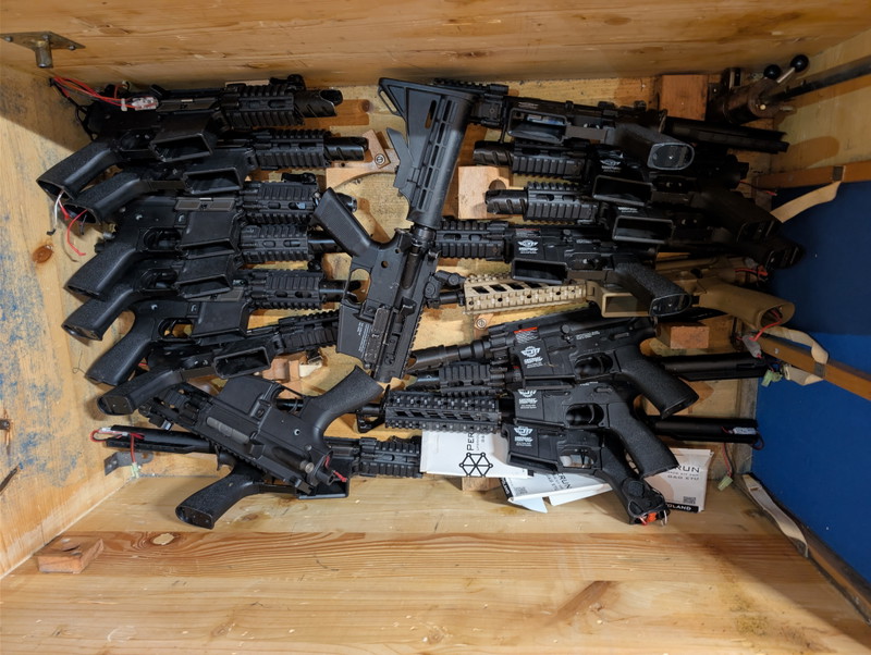 Bild 1 für Heel veel replica's en onderdelen