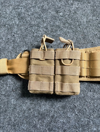 Imagen 3 de Warrior assault systems combat riem in coyote tan, met tasmanian tiger holster en magazijn tas