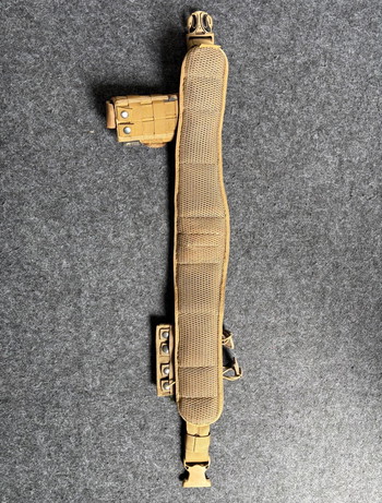 Imagen 4 de Warrior assault systems combat riem in coyote tan, met tasmanian tiger holster en magazijn tas
