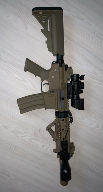 Afbeelding 2 van Colt m4 silent ops (TAN)