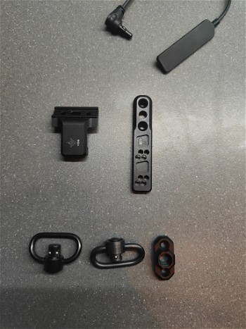 Afbeelding 2 van Verschillende M-lok accessoires/ benodigdheden