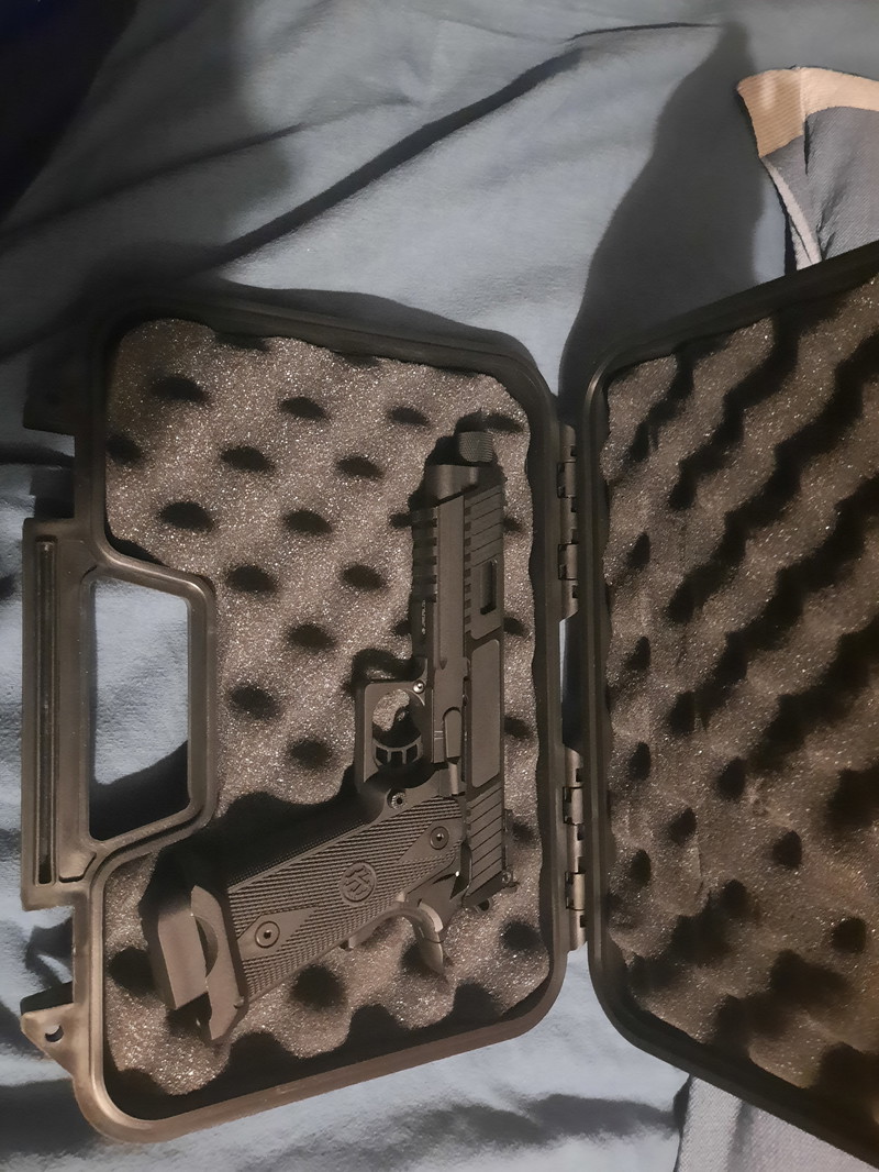 Image 1 pour KLI Hi-Capa 5.1 Kiki Mora GBB GBB 6mm BB Blackout m. Koffer Airsoftpistole