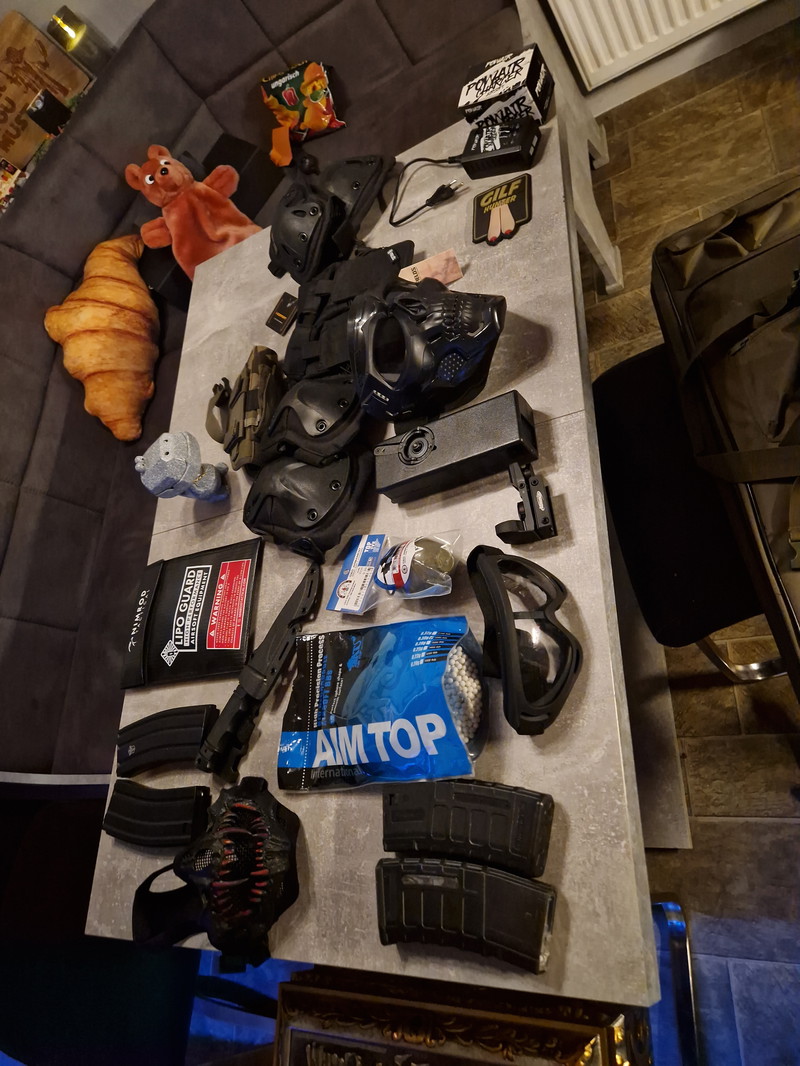 Image 1 pour Alles mögliche abzugeben.