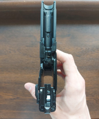 Bild 2 für Tokyo Marui USP Compact with 3 Magazines