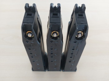 Image 4 for Tokyo Marui USP Compact with 3 Magazines