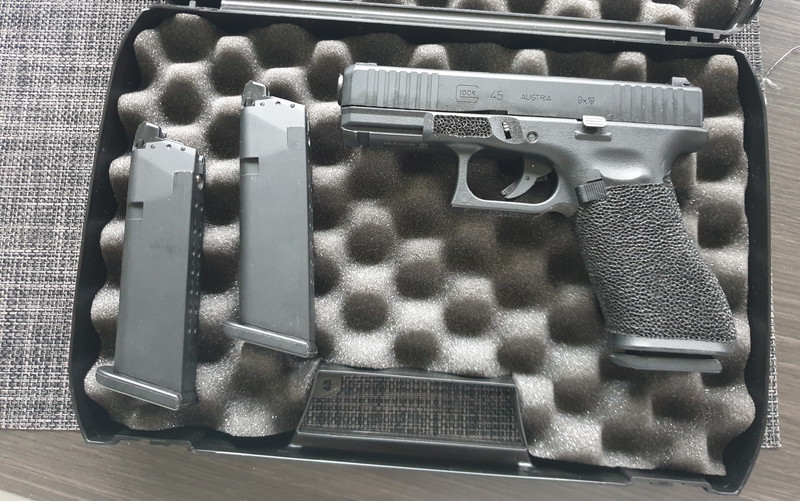 Image 1 pour GLOCK 45  met 2  mags