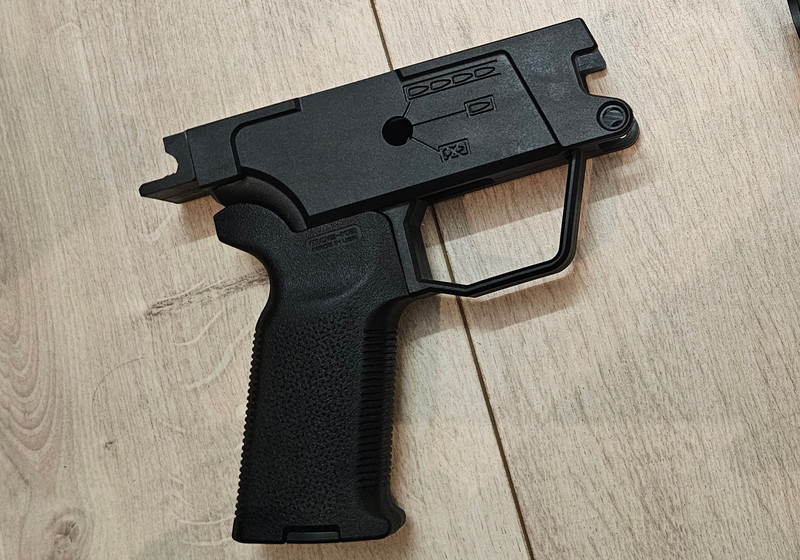 Image 1 for VFC mp5 SEF lower + Magpul K2 grip