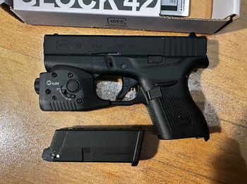 Afbeelding 3 van UMAREX Glock 42 GBB 6mm with Flashlight/Laserpointer