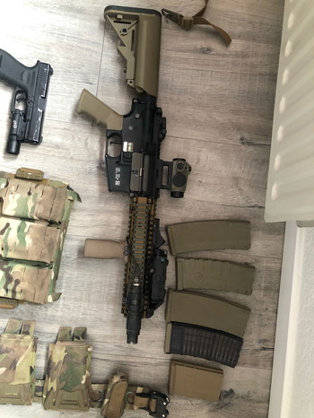 Afbeelding 3 van Full Multicam Kit + SA MK18 & Umarex G19 Operator Style Kit