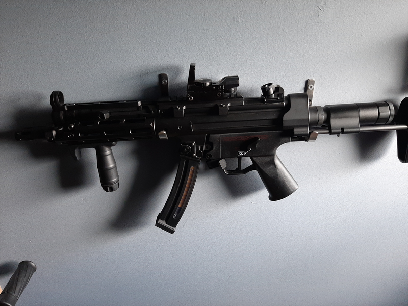 Image 1 for Nooit gebruikt upgraded mp5 van cyma