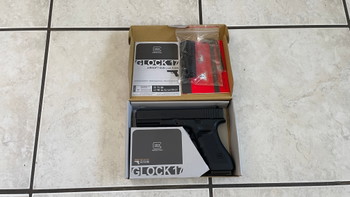 Image 2 for Glock 17 Gen4 CO2 6mm + Umarex Holster | wie neu