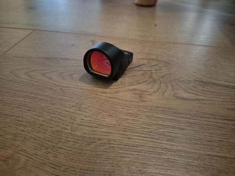 Image 1 for Red Dot