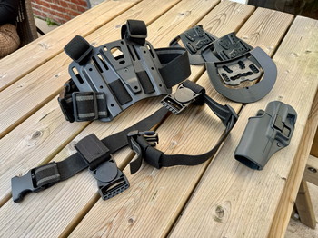 Image 2 for BLACKHAWK! spullen: Glock 17 Sportster en belt paddles + nog veel meer...