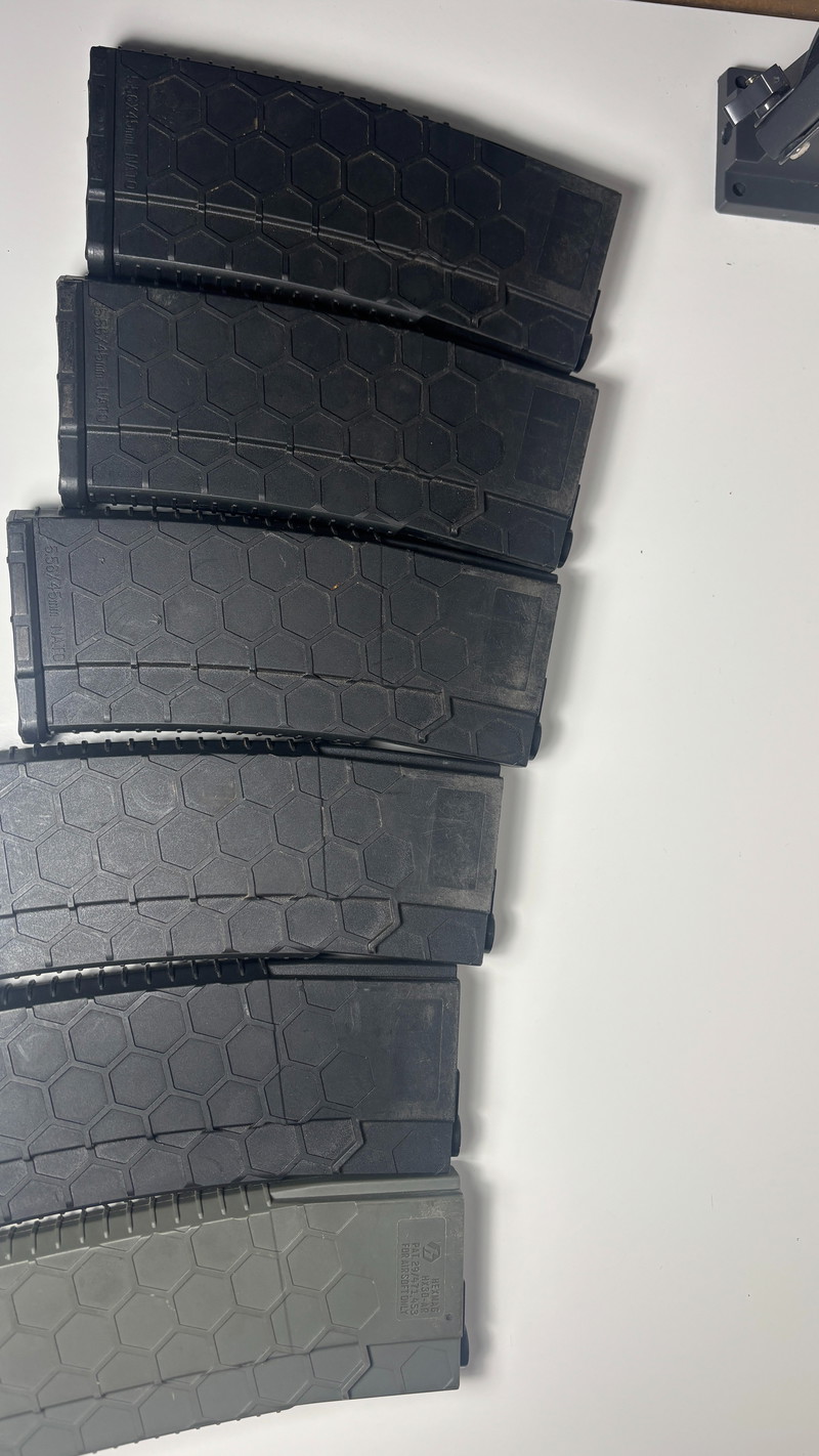 Image 1 for 6x castellan hex mag en 1x olive drab magazijnen