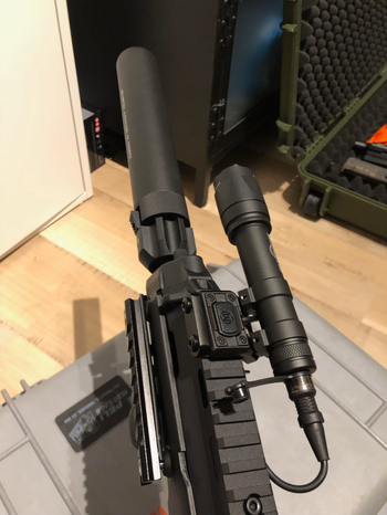 Bild 2 für Gloedje nieuwe VFC MP7 met tracer suppressor te koop / te ruil