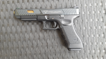 Bild 2 für Tokyo Marui Glock 17 gen 3 met Nova Taran Tactical Glock 34 slide