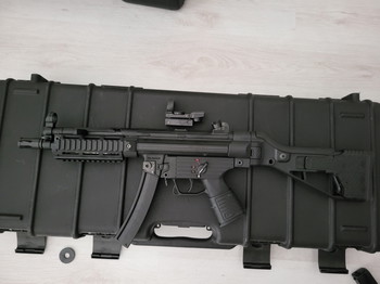 Image 3 for Mp7 GGB met attechments, MP5 met 2 magazijnen en optic, Glock 17