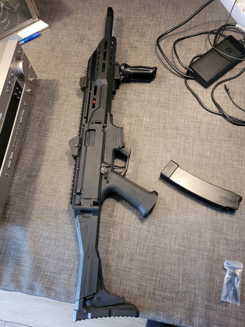 Bild 3 für CZ Scorpion Evo 3 A1 + Picanty rail en opklapbare grip