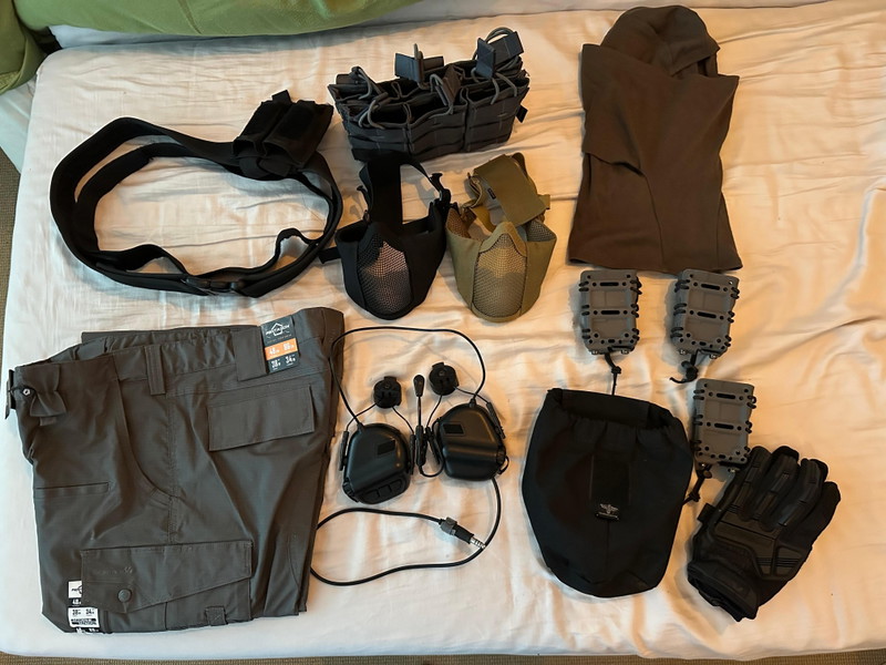 Imagen 1 de Airsoft Kleding & Gear Lot - Ook losse verkoop!