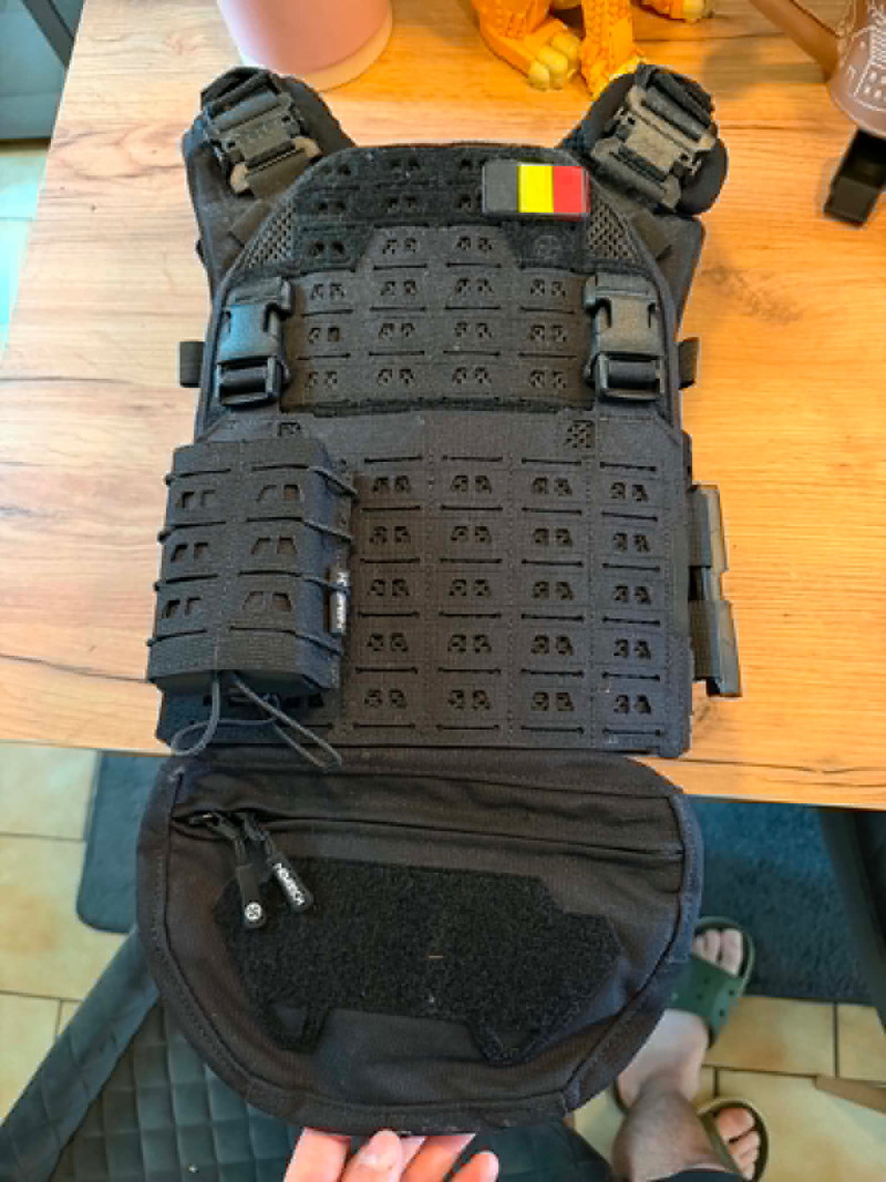 Image 1 for Novritsch Plate carrier