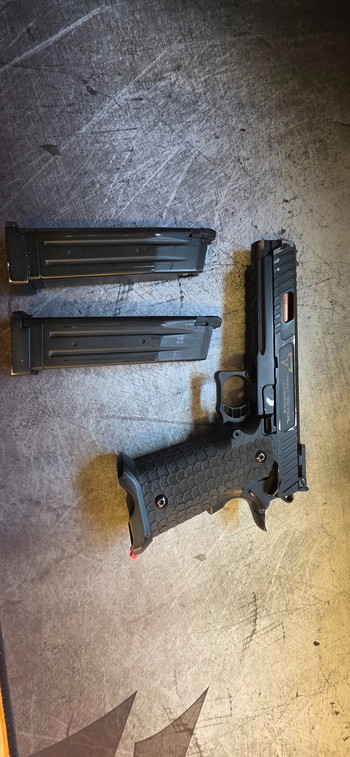 Afbeelding 2 van Combat master pistol /john wick pistol