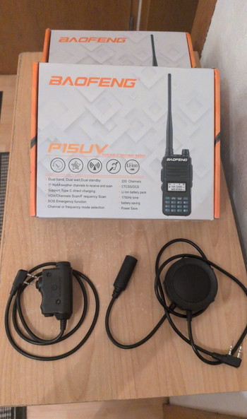 Image 4 for Baofeng P15UV - Set with Earmor PTT's