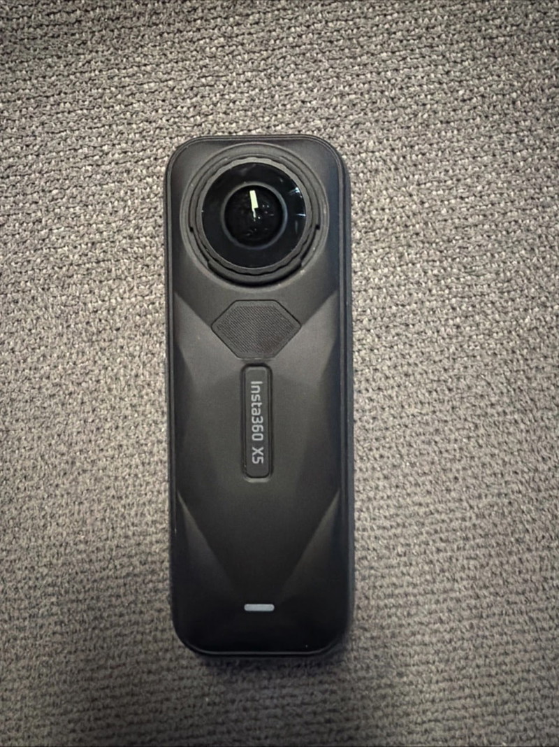 Image 1 pour Insta360 X5 Standard Bundle Actionkamera