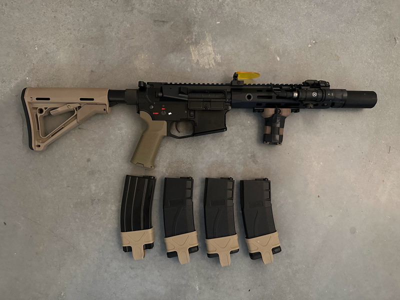 Afbeelding 1 van 2x Cyma Platinum M4 full metal