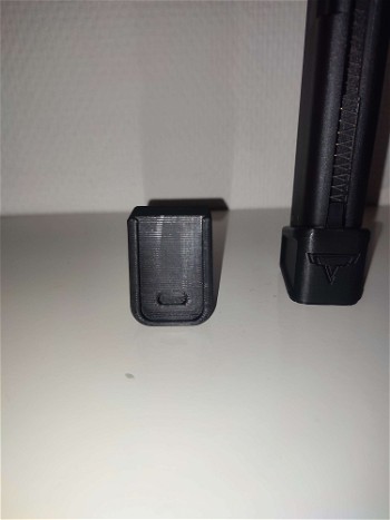 Afbeelding 5 van Magazine base plate extension for the Glock 17/19/45 WE,VFC,AAP01 and Aftermarket mags