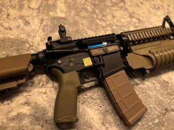 Afbeelding 7 van M4A1 + M203 | Specna Arms Edge | AEG