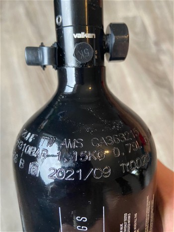 Image 2 pour Valken HPA tank 0.8L (48CI) -207bar (3000psi) DATE 2021/9 - More then 2 years left!