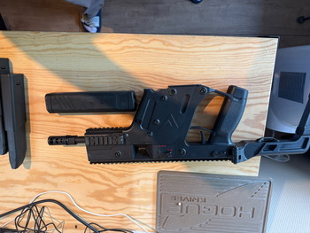 Afbeelding 2 van Krytac Kriss vector + ace tech QD Tracer Unit for Krytac
