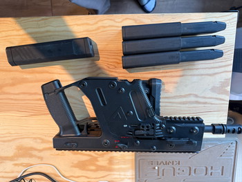 Afbeelding 3 van Krytac Kriss vector + ace tech QD Tracer Unit for Krytac